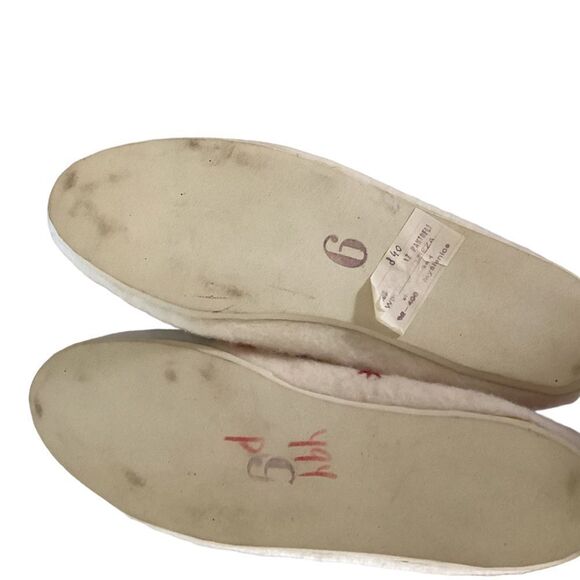 Vintage Embroidered Wool Felt Slip On Flats - Picture 5 of 5